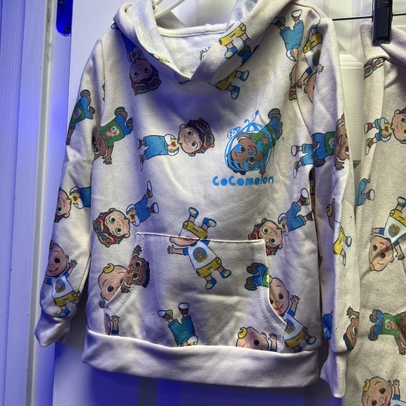 Cocomelon size 3 T set excellent condition - Picture 3 of 5